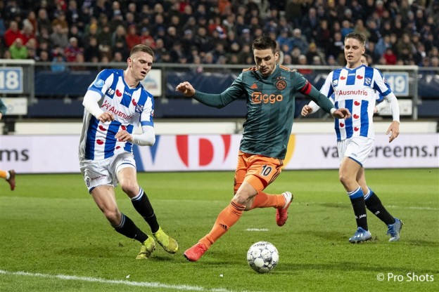 Trung vệ hoàn hảo của Heerenveen sắp chuyển sang Serie A