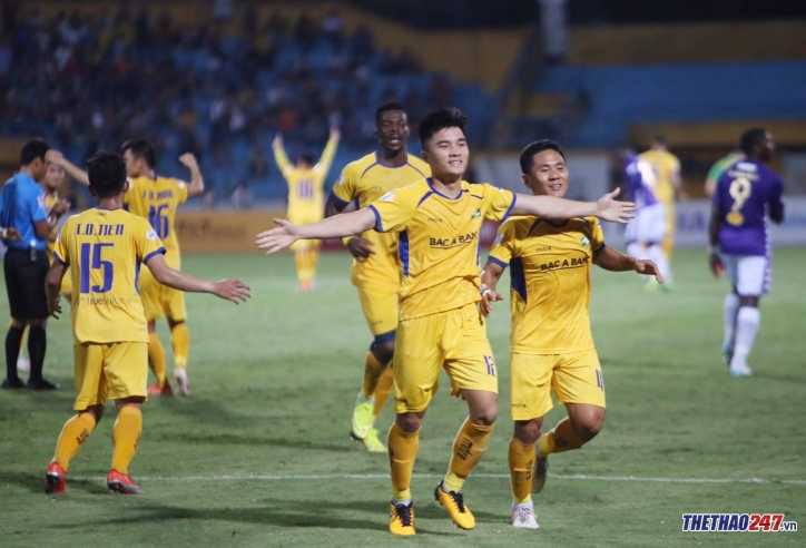 SLNA dùng nửa đội hình U22 để hạ 'tuyển Việt Nam thu nhỏ'