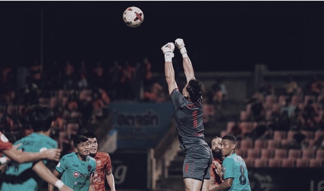 Muangthong sắp ra quyết định ảnh hưởng lớn đến Đặng Văn Lâm