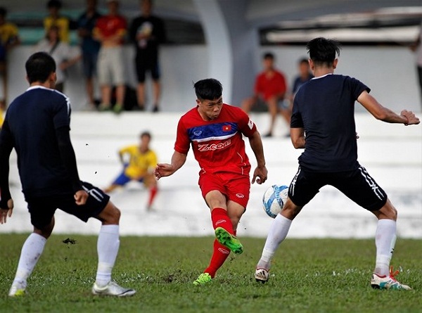 VIDEO Công Phượng lập siêu phẩm ở trận giao hữu ĐTVN - TPHCM