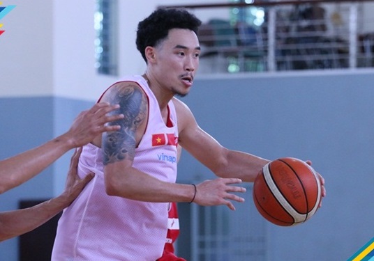 VIDEO: VĐV Bóng Rổ Việt Nam bị VĐV Campuchia chơi xấu