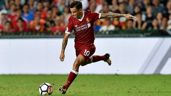 VIDEO: Coutinho lập siêu phẩm đá phạt nâng tỉ số lên 2-0