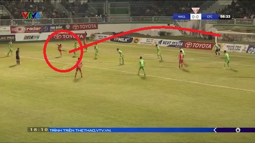 VIDEO: Pha cứa lòng tinh tế của Văn Thanh mở tỷ số cho HAGL