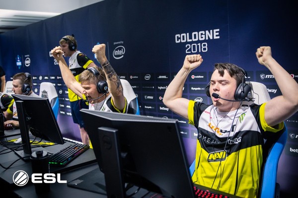 Giành chiến thắng trước Faze Clan - Na`vi tiến vào bán kết EPICENTER