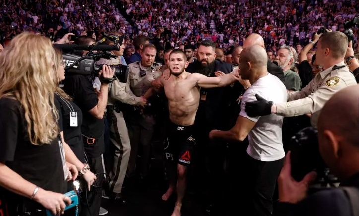 Khabib bị tước đai, phải chờ phán quyết từ Ủy ban thể thao?