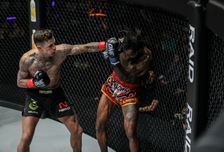 Nieky Holzken : 'ONE cứ mang tất cả các võ sĩ Châu Á tới đây'