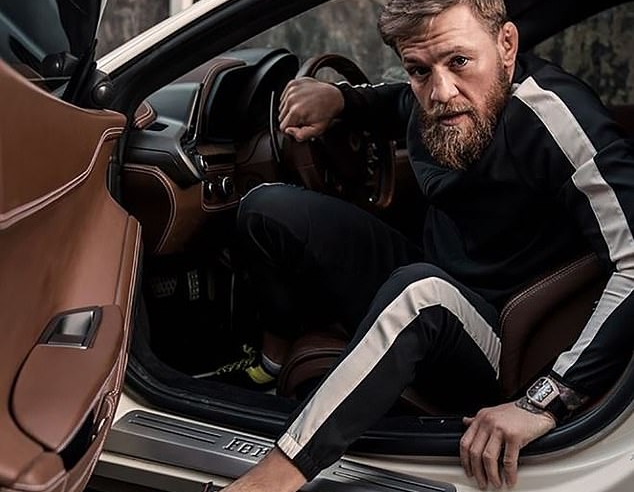 Chưa hết nóng vì thách đấu, Conor đã bị bắt vì lái xe quá tốc độ