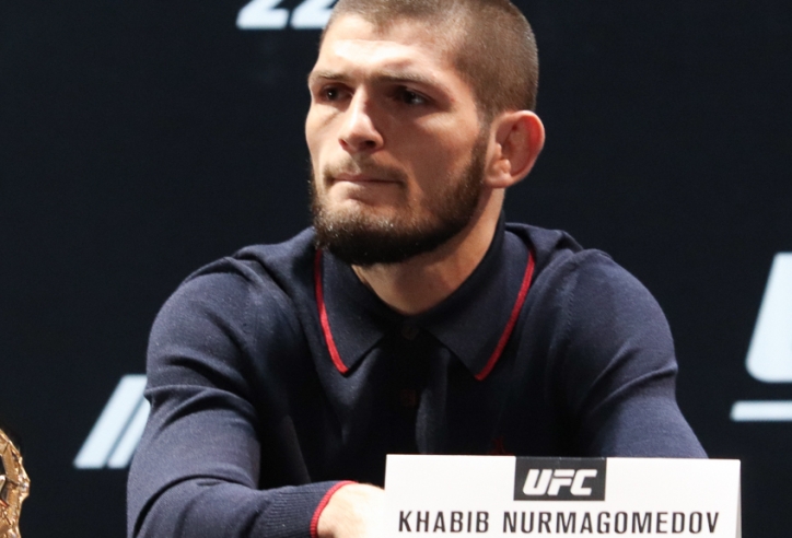Khabib Nurmagomedov: 'Đừng nhầm lẫn, tôi không phải quản lý của tôi'