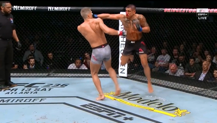 VIDEO Anthony Pettis bất ngờ lật kèo, KO Stephen Thompson