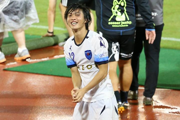 Tuấn Anh chúc Yokohama thăng hạng trước khi chia tay