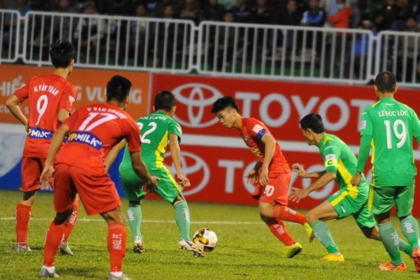 Chấm điểm HAGL 3-0 Cần Thơ: Màn 'lột xác' ngoạn mục của Công Phượng