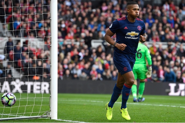 Antonio Valencia: Người đàn ông không bao giờ ngừng chạy