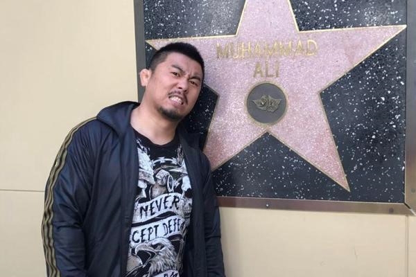 Bị 7 võ sinh Thái Cực Quyền vây,Từ Hiểu Đông ngừng thách đấu