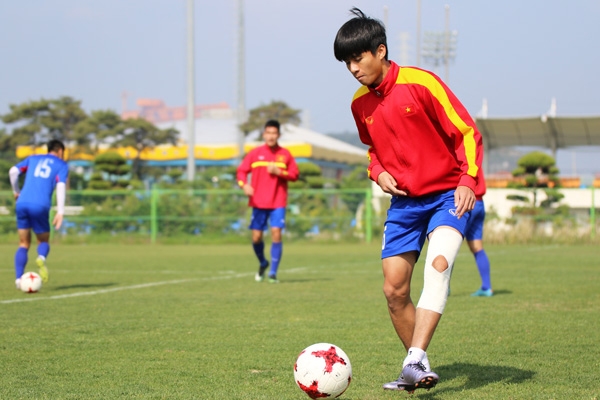 Thanh Hậu gây kinh ngạc trong buổi tập sáng nay của U20 VN