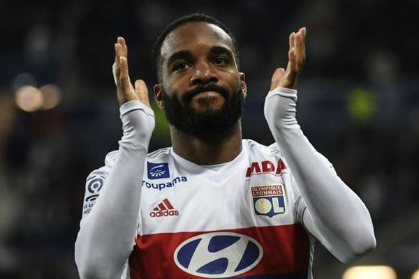 Lacazette bật đèn xanh, Arsenal chuẩn bị đón 'bom tấn'?