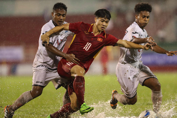 U22 VN giành ba điểm sau trận thủy chiến với Đông Timor