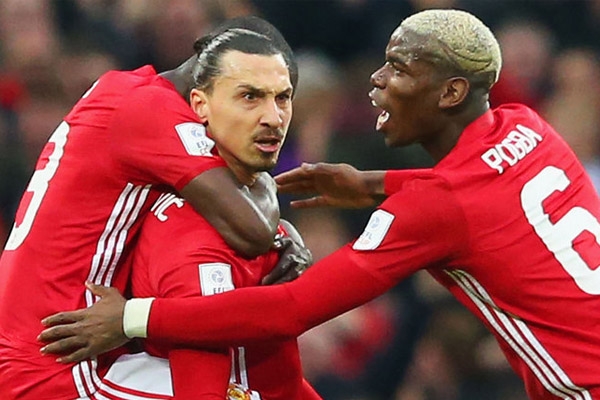 Chuyển nhượng MU: Ibrahimovic sẽ gắn bó với MU thêm 1 năm?