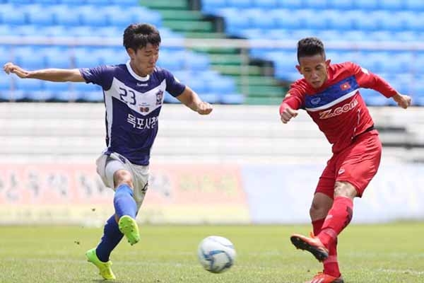 U22 Việt Nam thắng đậm CLB Mokpo City trên đất Hàn Quốc