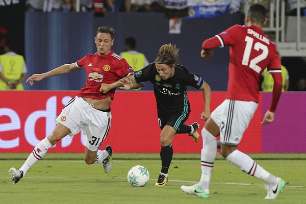 Chấm điểm MU 1-2 Real Madrid: 2 cầu thủ hay nhất MU là ai?