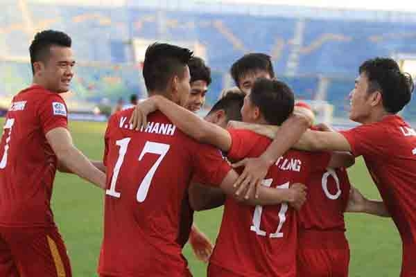 Bất ngờ với cầu thủ duy nhất của VN lọt vào ĐHTB năm 2017 của AFF
