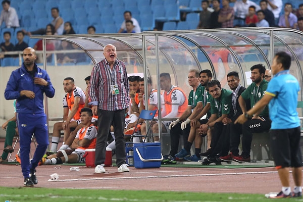 Tin HOT 15/11: HLV Afghanistan 'nổi điên' với BHL Việt Nam