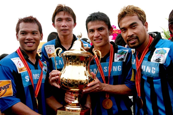 HLV ngoại ở V-League: Thành công nhất vẫn là HAGL, Long An