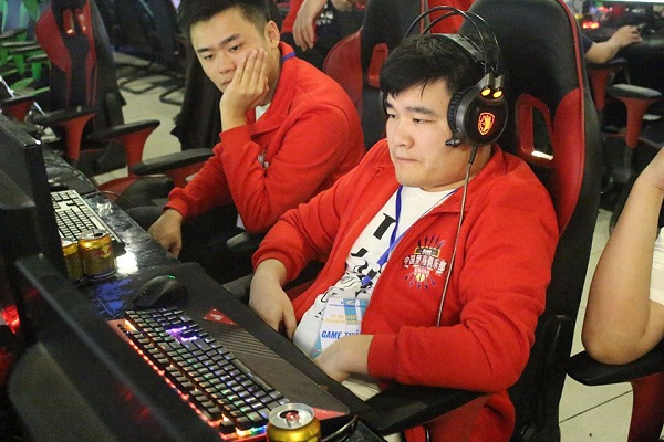 Người TQ lại ngả mũ thán phục tài năng của Chim Sẻ Đi Nắng