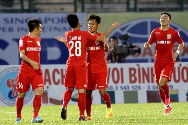 Bình Dương giành 3 điểm trong trận cầu bạo lực với Vasco Gama