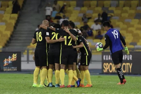 Đội bóng ĐNÁ hủy diệt đối thủ 7-0 sau 12 trận không thắng