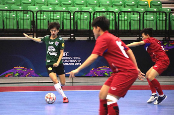 Việt Nam thua đậm Thái Lan trước thềm đại chiến châu Á