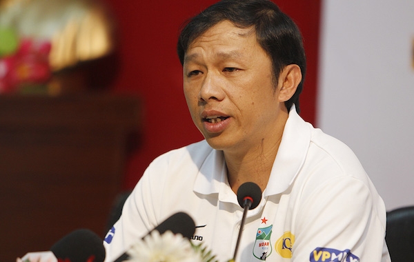 HLV HAGL ‘nắn gân’ đội bóng của Toshiya Miura