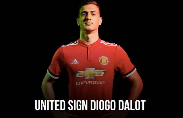 Chính thức: Man Utd công bố hợp đồng thứ hai sau Fred
