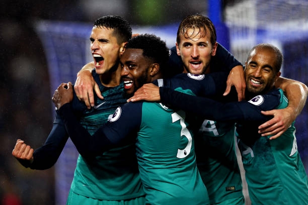 Kane nổ súng, Tottenham thoát mạch 3 trận toàn thua