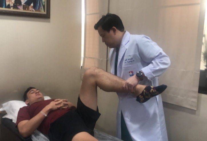 VIDEO: Bác sĩ Muangthong Utd hài lòng với kết quả kiểm tra của Văn Lâm