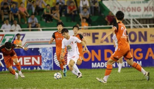 VIDEO: Công Phượng solo ghi bàn đẳng cấp vào lưới U21 Gangwon