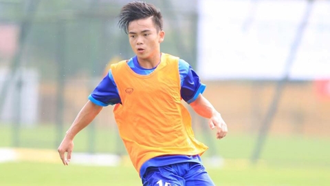 Lương Hoàng Nam solo đẳng cấp trong màu áo U20 Việt Nam