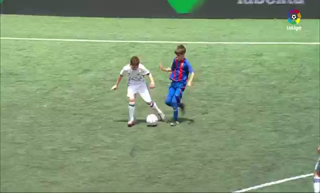 Siêu kinh điển nhí: Barcelona 3-2 Real Madrid