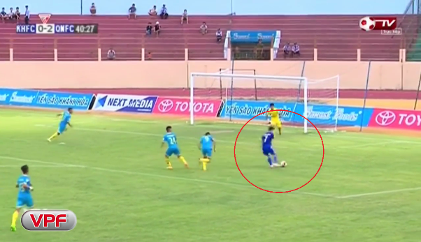 Công Phượng lọt Top 5 pha bỏ lỡ đáng tiếc vòng 14 V-League