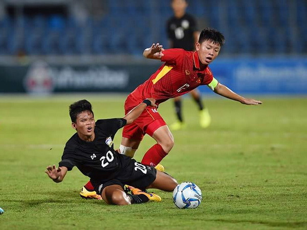 Đội trưởng U15 Việt Nam kể về chuyện bị dọa cắt gân chân