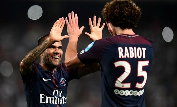 Dani Alves tỏa sáng, PSG đánh bại Monaco ở Siêu Cup Pháp
