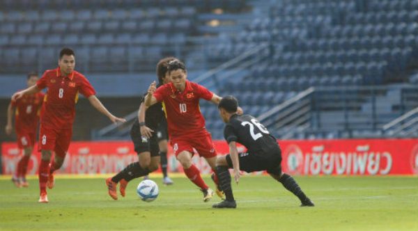 VIDEO: Cú đúp ấn tượng của Công Phượng vs U23 Thái Lan