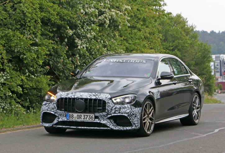 Rò rỉ hình ảnh Mercedes AMG E63 2021 trước giờ ra mắt