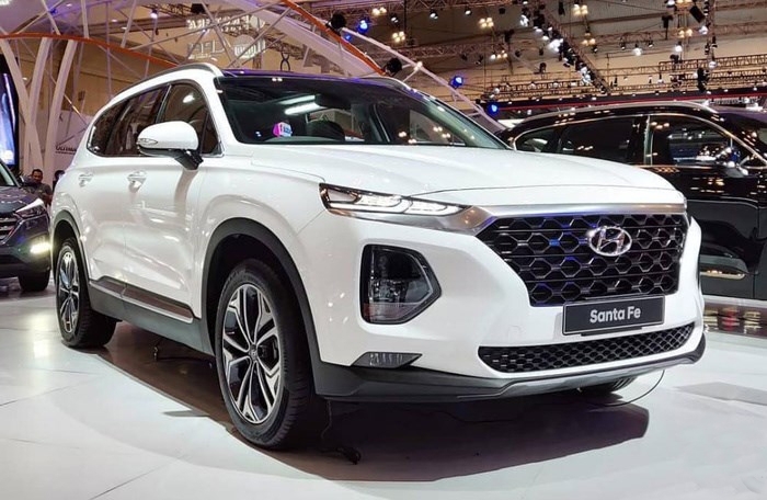 Top SUV tháng 6: Hyundai SantaFe, Toyota Fortuner cạnh tranh khốc liệt