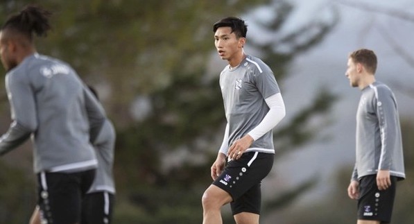 Đoàn Văn Hậu bị sốc với trình độ của cầu thủ SC Heerenveen