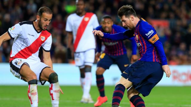 Hoàn thành mục tiêu 3 điểm nhẹ nhàng, Barca hướng tới C1 