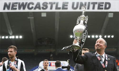 Newcastle bất ngờ muốn có tiền vệ bị thất sủng tại M.U