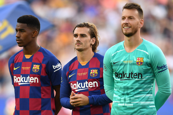 Sao mới Barca gặp rắc rối vì mong Messi... qua đời 