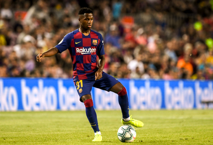 Barca ra mắt ngôi sao trẻ nhất lịch sử kể từ năm... 1941