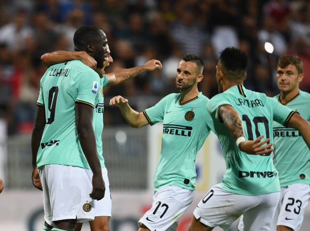 Song sát Lukaku - Martinez lập công đưa Inter lên đỉnh Serie A