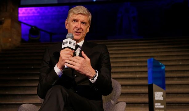 HLV Wenger nhận chức vụ mới, hướng đến World Cup 2022